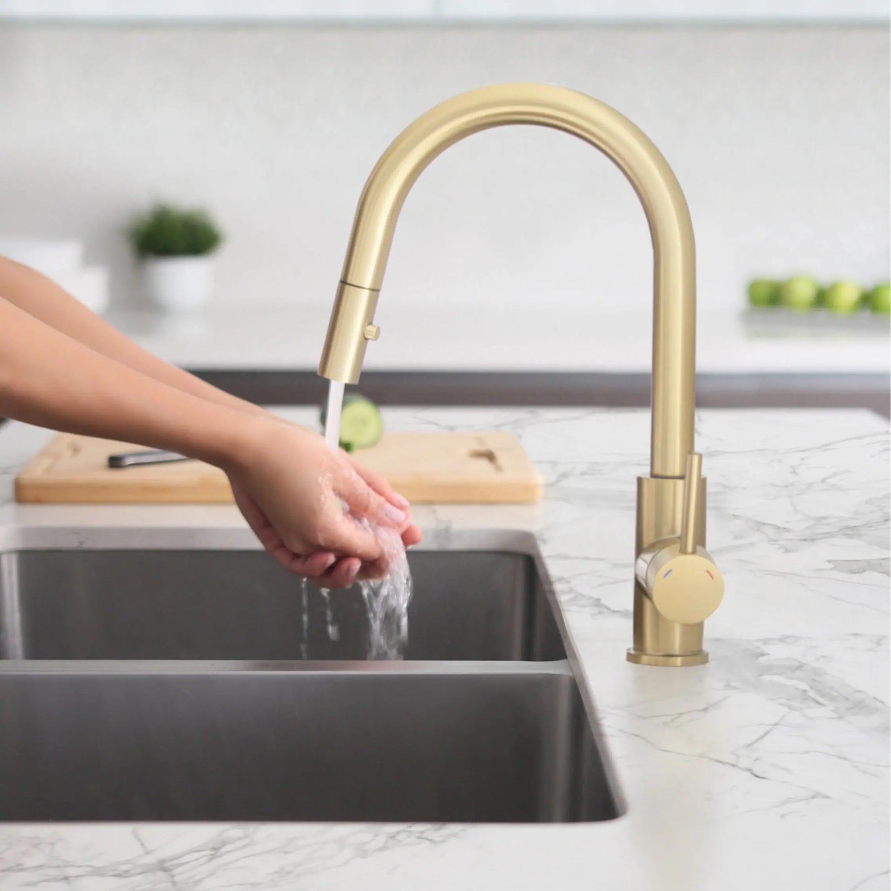 STYLISH Kitchen Sink Faucet Single Handle Pull Down Dual Mode Stainless Steel Gold Finish K-131G - Plumbing Market