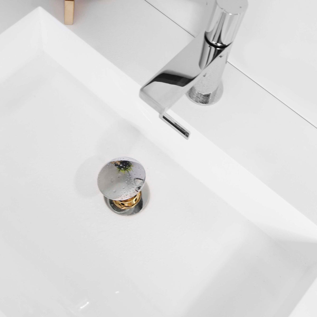 Stylish Pop-Up Bathroom Sink Drains Set with Overflow Polished Chrome D-701C2
