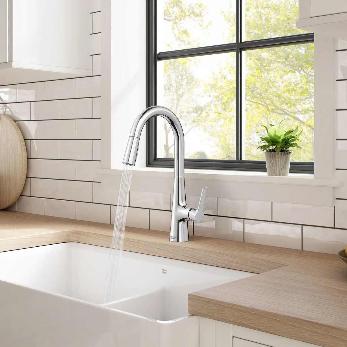 American Standard Calusa Pull-Down Dual Spray Kitchen Faucet 1.8 GPM