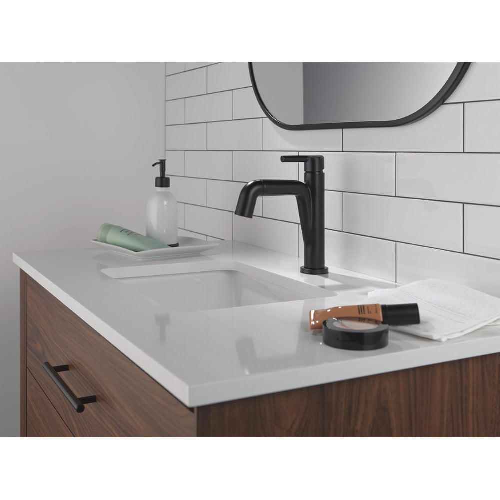 Delta Nicoli Single Handle Pull-Down Bathroom 15849LF-PD