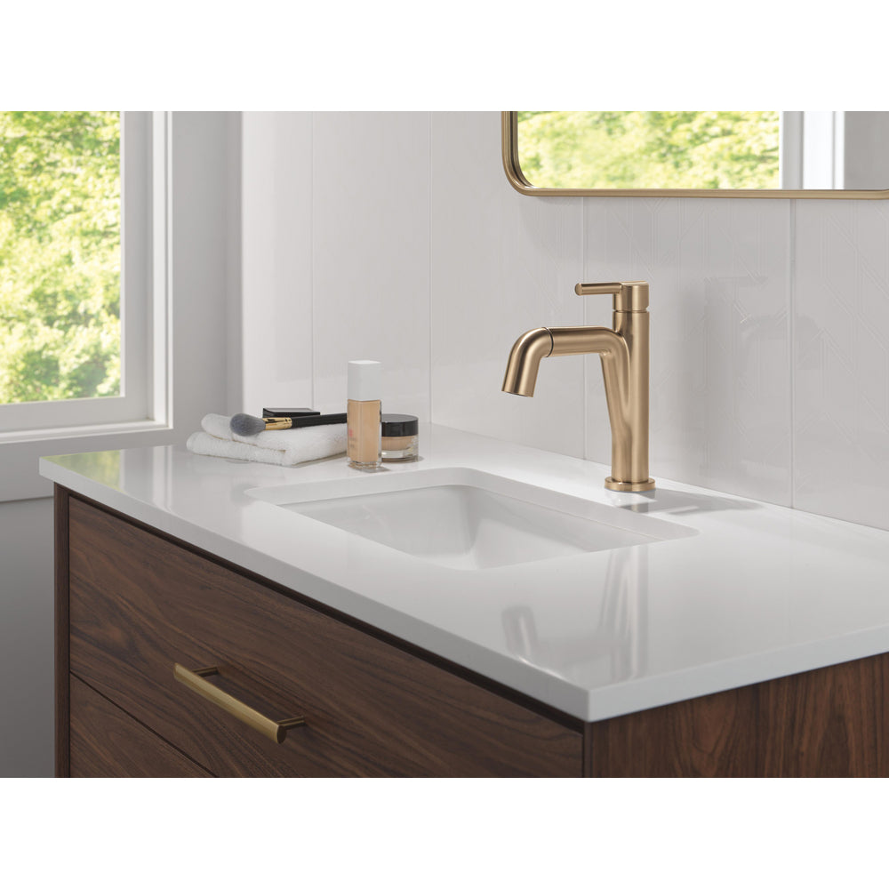 Delta Nicoli Single Handle Pull-Down Bathroom 15849LF-PD