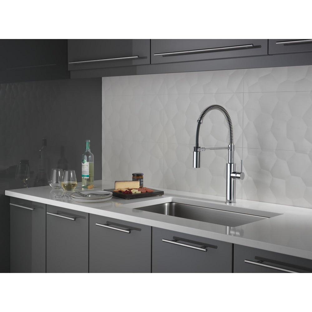 Delta Antoni Pull-Down Kitchen Faucet 1L