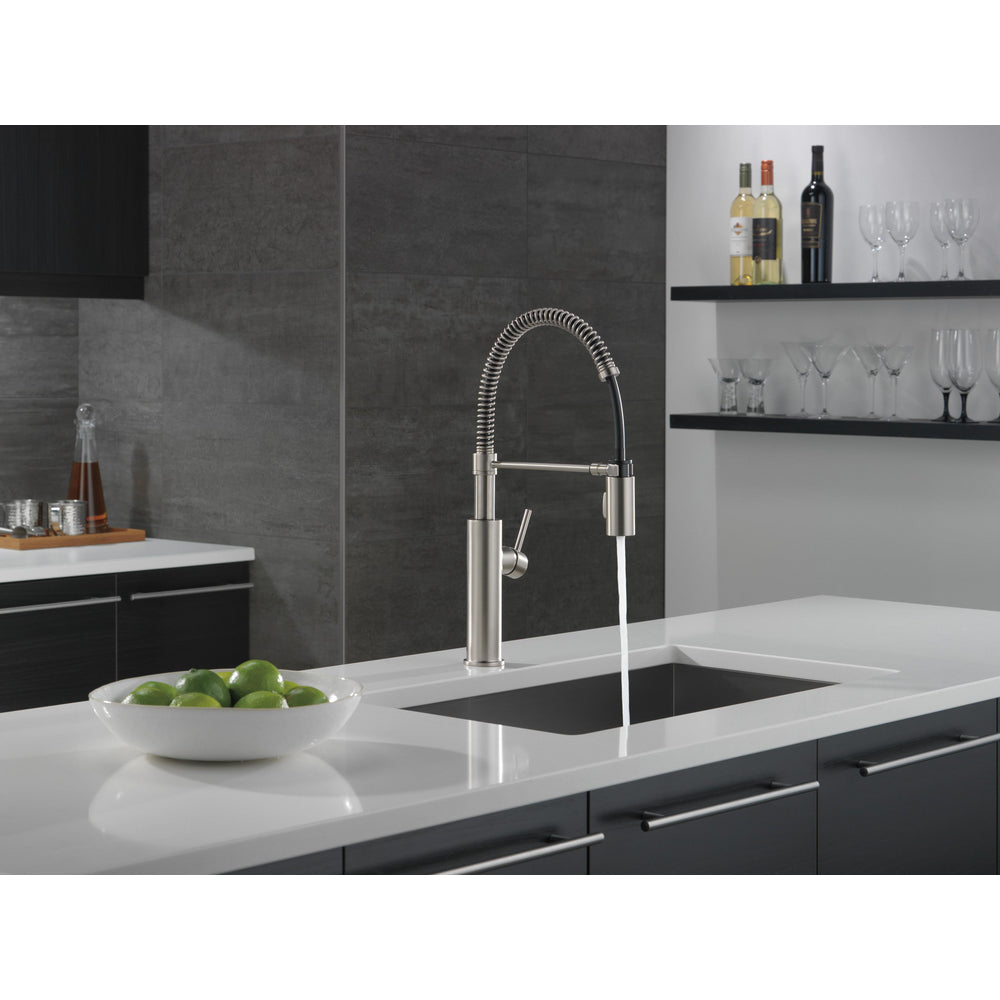 Delta Antoni Pull-Down Kitchen Faucet 1L