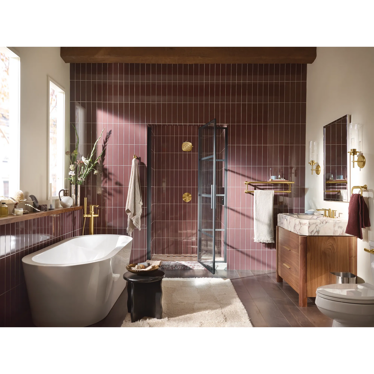 Moen Greenfield Single-Handle Tub Filler With Hand Shower 620 in Brushed Gold (620BG) - view 2