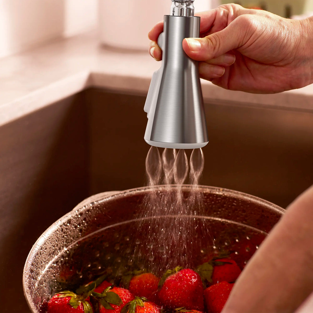 American Standard Aspirations Touchless Pull-Down Kitchen Faucet
