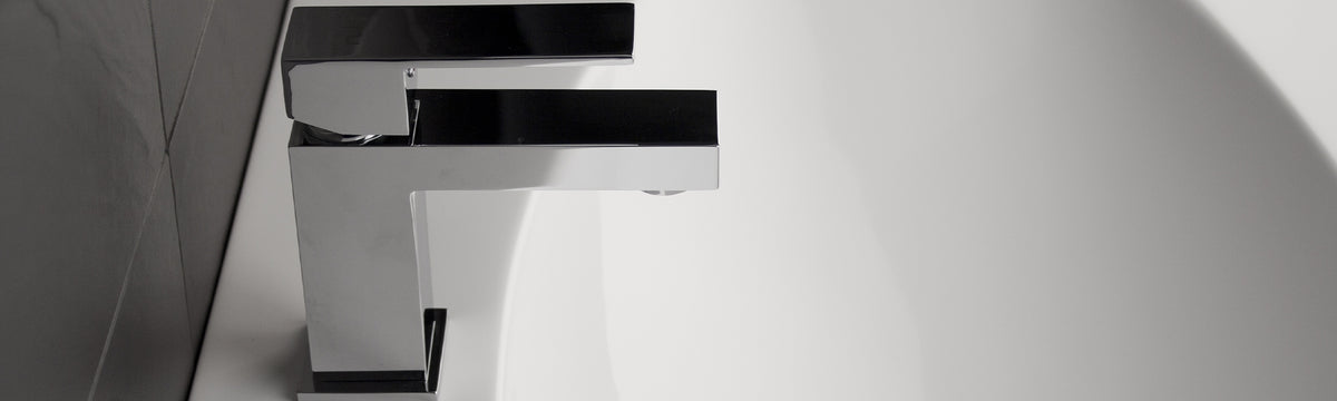 Rubi Quatrio Single Hole Bathroom Sink Faucet With Pop Up Drain RQT11B