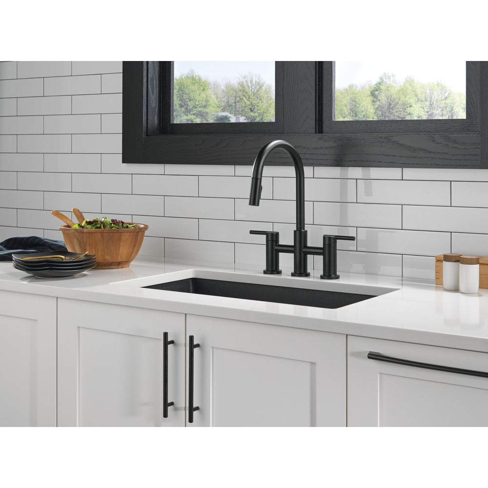 Delta Nicoli Pull-Down Kitchen Faucet