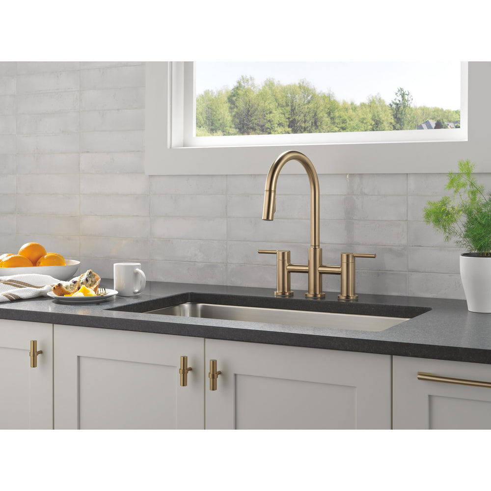 Delta Nicoli Pull-Down Kitchen Faucet