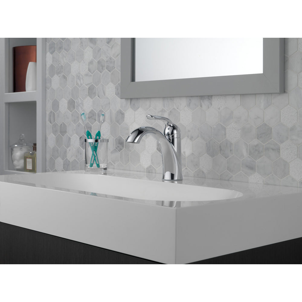 Delta Lahara Single Handle Centerset Lavatory Faucet - Chrome