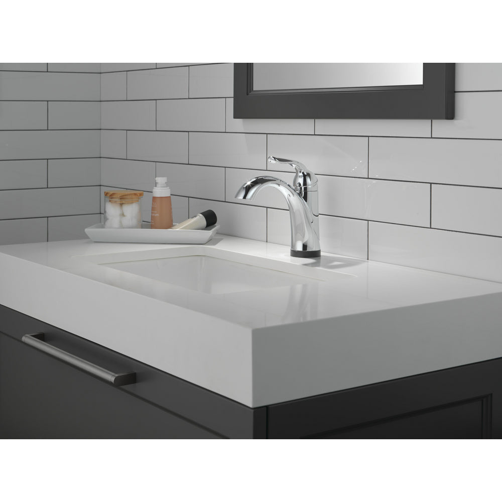 Delta LAHARA Touch2O Bathroom Faucet with Touchless - Chrome