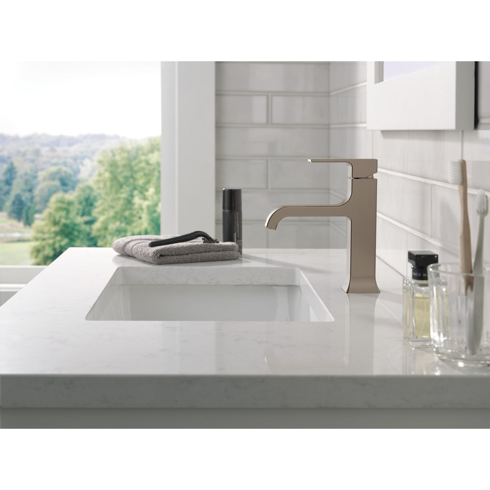 Delta Velum Single Handle Bathroom Faucet Curved Spout 539