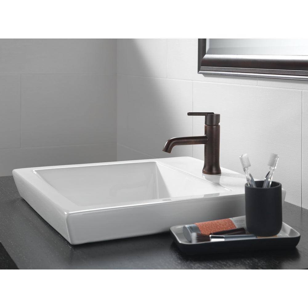 Delta Trinsic Bathroom Faucet 559LF-MPU
