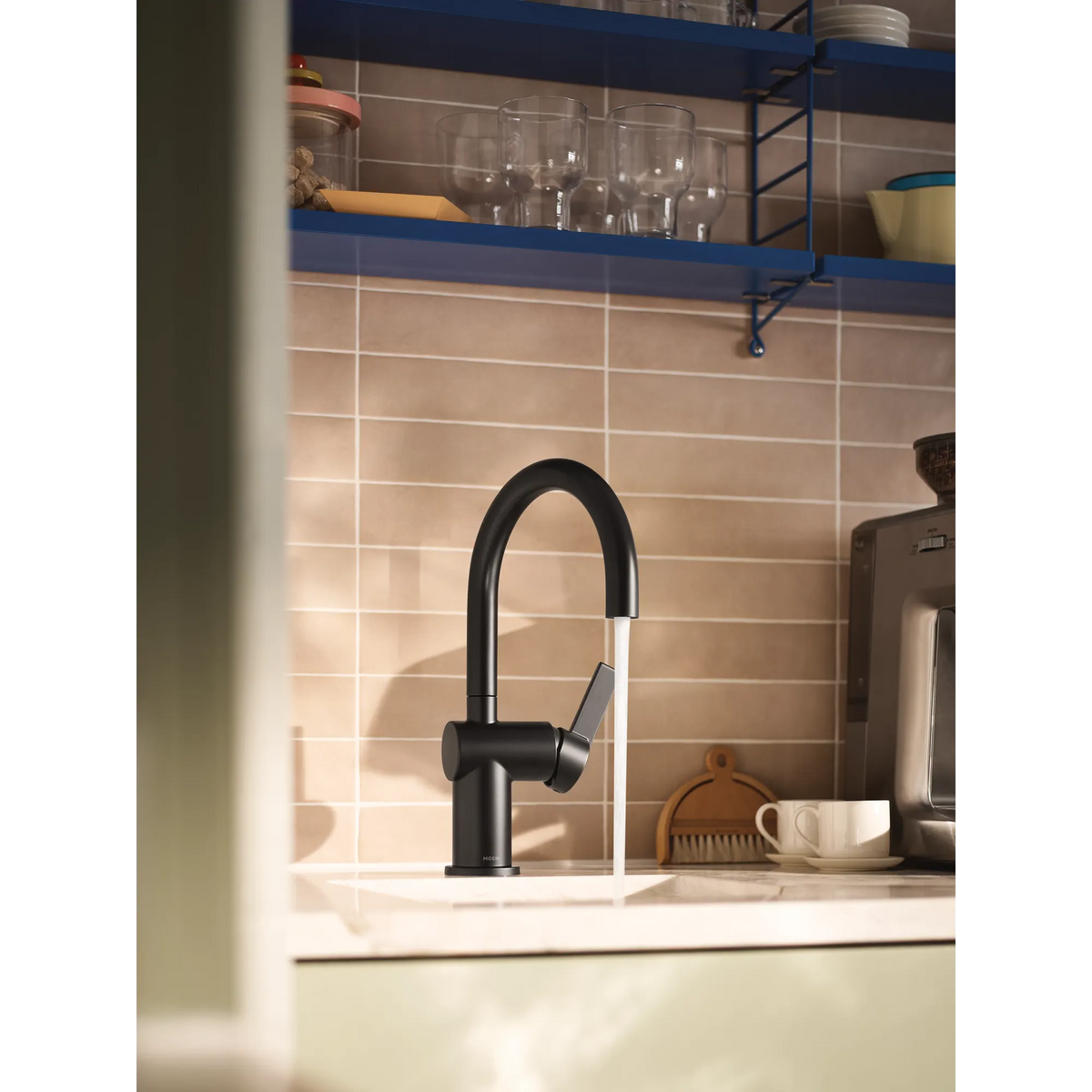 Moen Cia Single-Handle High-Arc Bar Faucet 5622 in Matte Black (5622BL) - view 7