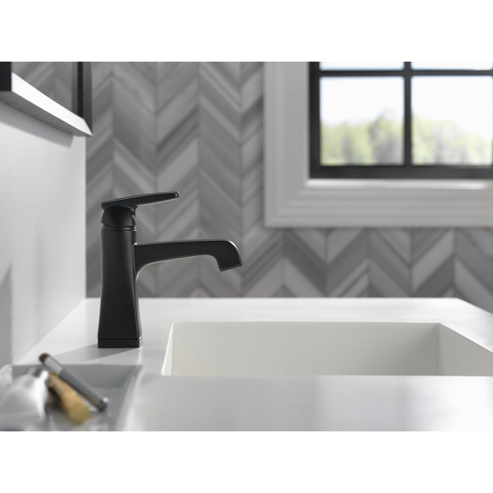 Delta Ashlyn Single Handle Centerset Lavatory Faucet 564