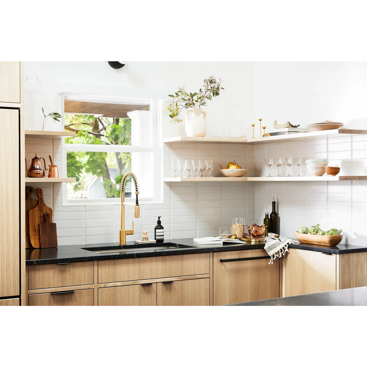 Moen Align Single-Handle Pre-Rinse Spring Pulldown Kitchen Faucet 5923 in Brushed Gold (5923BG) - view 3
