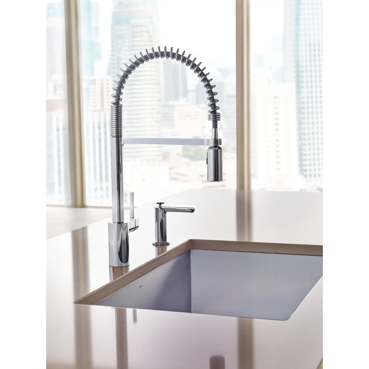 Moen Align Single-Handle Pre-Rinse Spring Pulldown Kitchen Faucet 5923 in Chrome (5923) - view 2