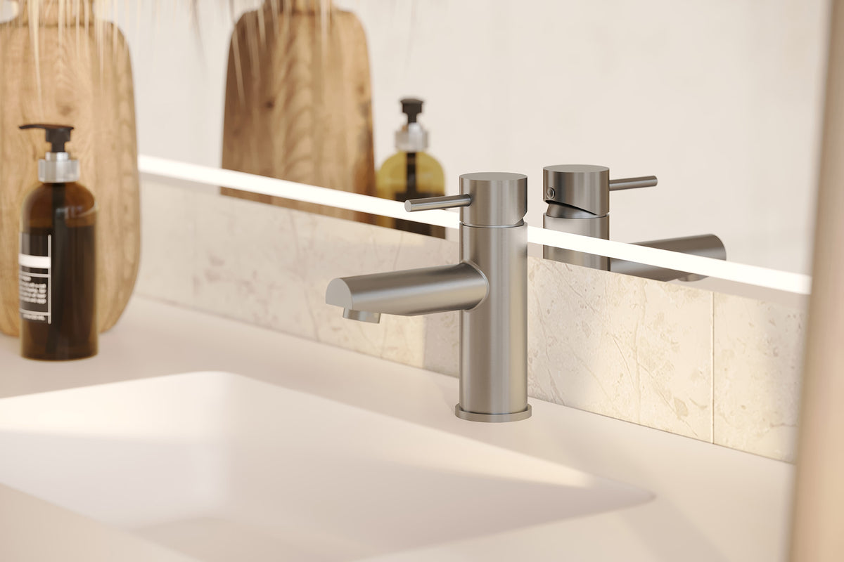 Aquabrass Xpress Volare Single-hole Lavatory Faucet 61014 close-up in Brushed Nickel PVD