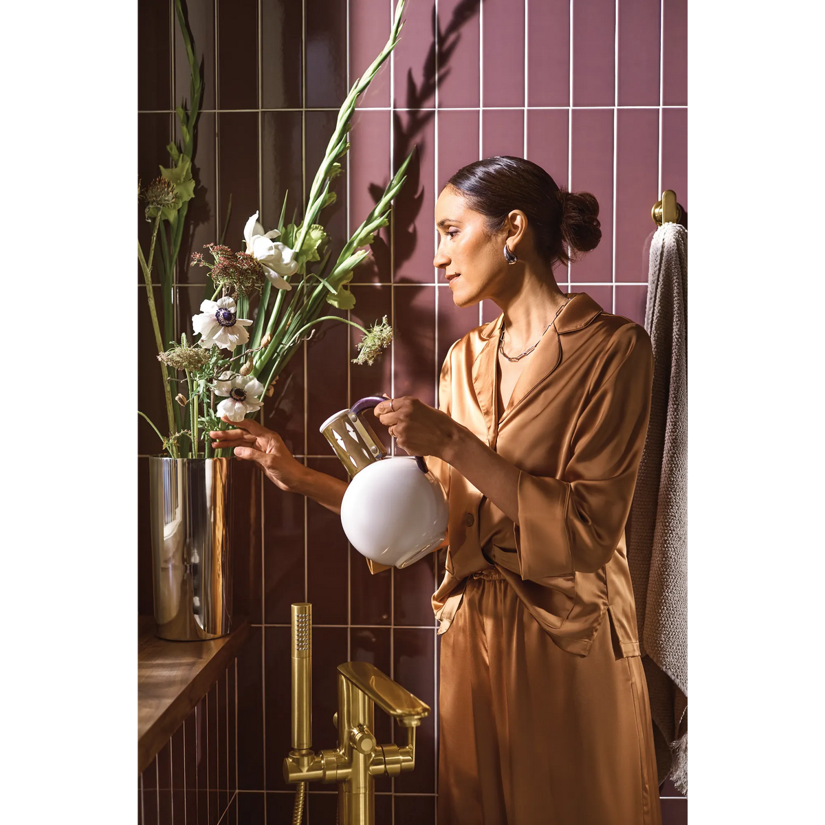 Moen Greenfield Single-Handle Tub Filler With Hand Shower 620 in Brushed Gold (620BG) - view 10