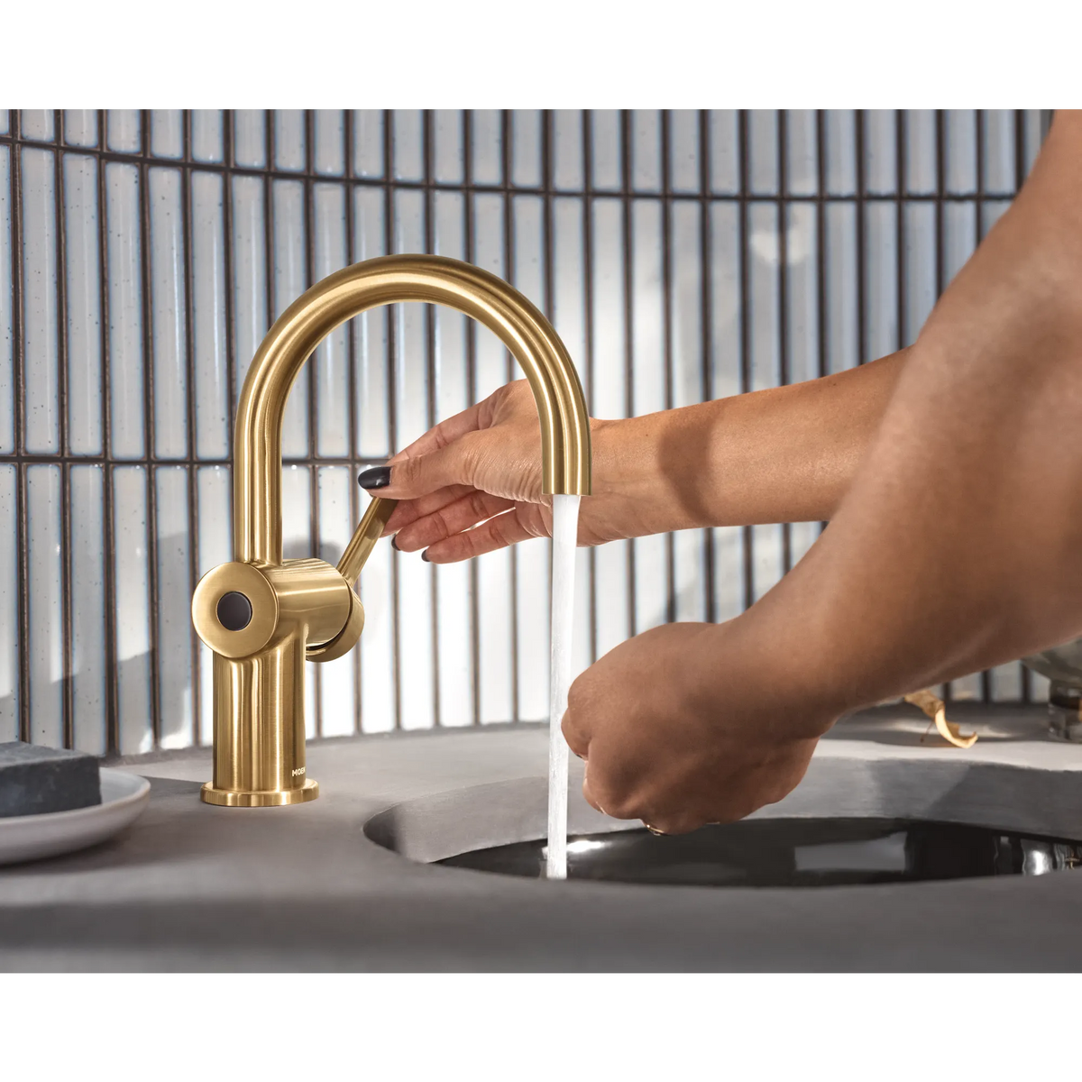 Moen Cia MotionSense Wave Single-Handle High-Arc Single Sensor Bathroom Faucet 6221EW in Brushed Gold (6221EWBG) - view 7