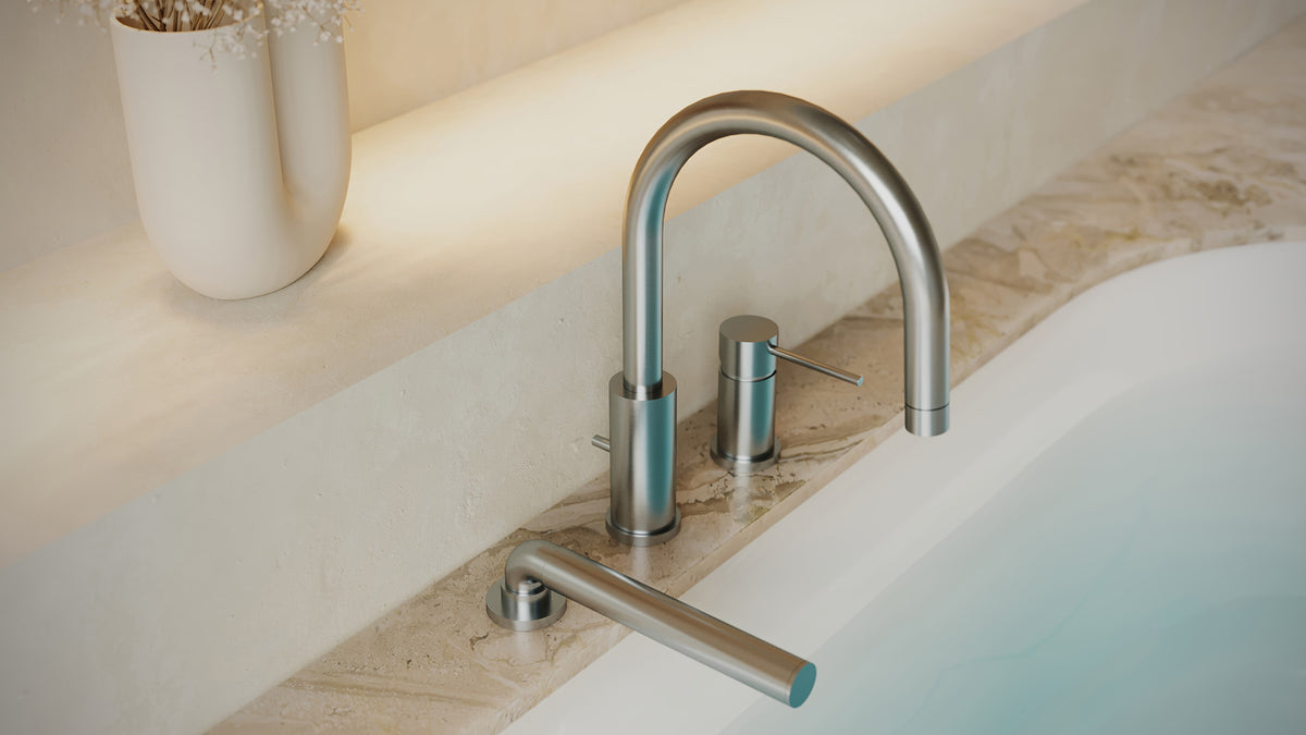 Aquabrass Xpress Umix 3-piece Deckmount Tub Filler 62313 detail