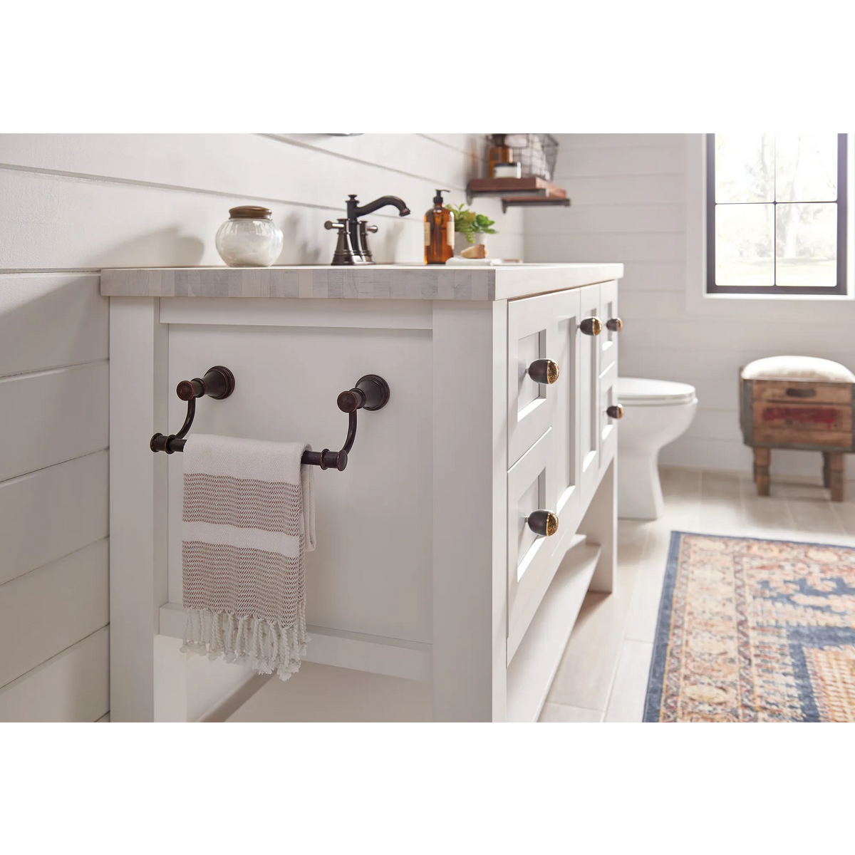 Moen Belfield Hand Towel Bar YB6486 in Oil Rubbed Bronze (YB6486ORB) - view 2