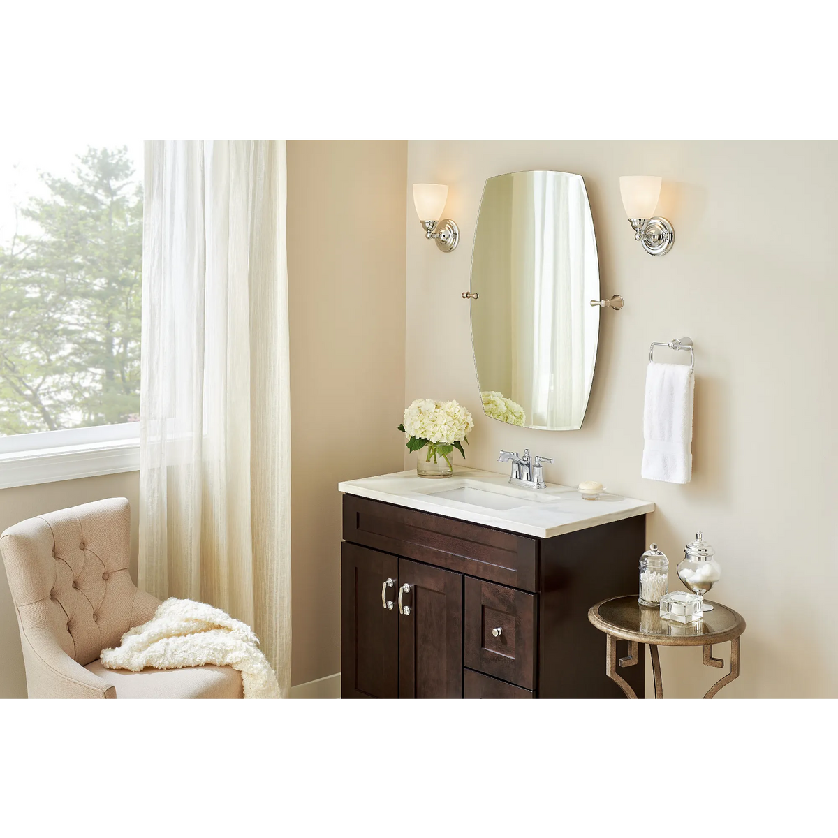 Moen Brantford Bath Light YB2261 in Chrome (YB2261CH) - view 2