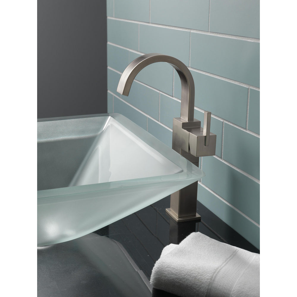 Delta Vero Single Handle Lavatory Faucet With Riser - Stainless
