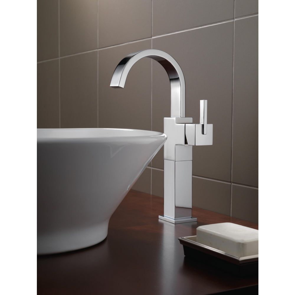 Delta Vero Single Handle Lavatory Faucet With Riser - Chrome