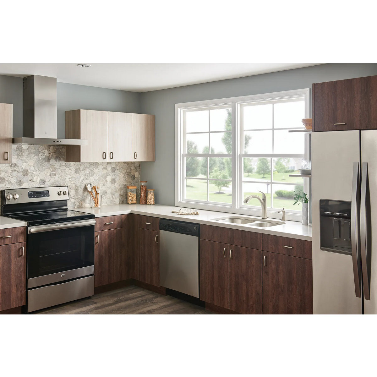 Moen Camerist Single-Handle Low-Arc Pullout Kitchen Faucet 7545 in Chrome (7545C) - view 8
