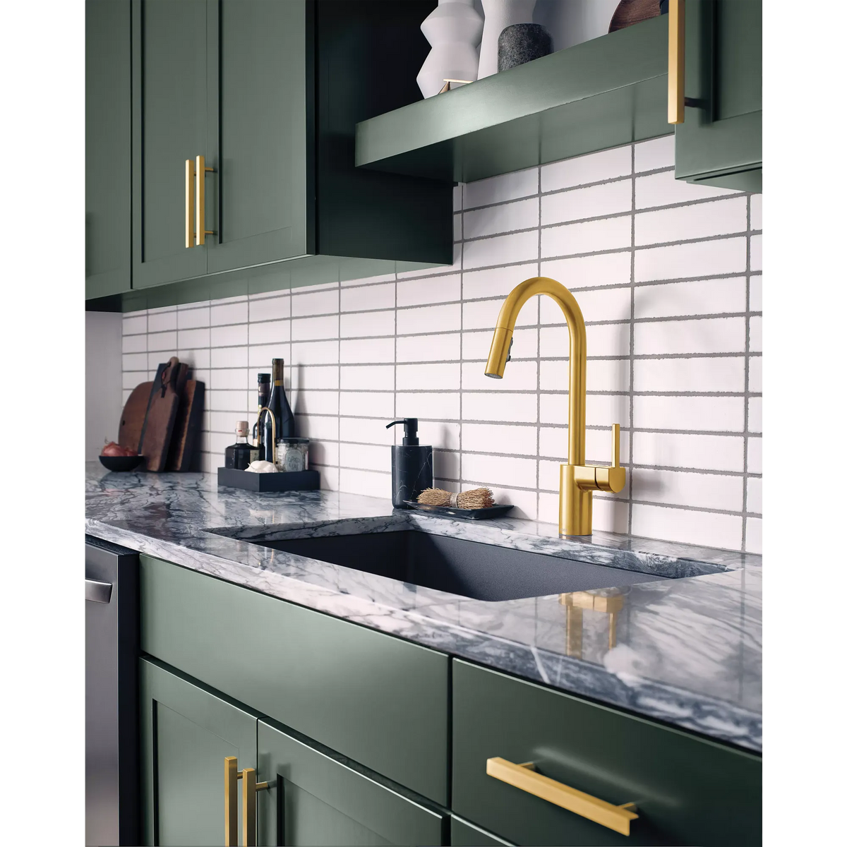 Moen Align Single-Handle High-Arc Pulldown Kitchen Faucet 7565 in Brushed Gold (7565BG) - view 4