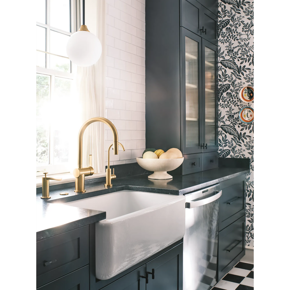 Moen Sip Modern Single-Handle High-Arc Beverage Faucet S5530 in Brushed Gold (S5530BG) - view 4