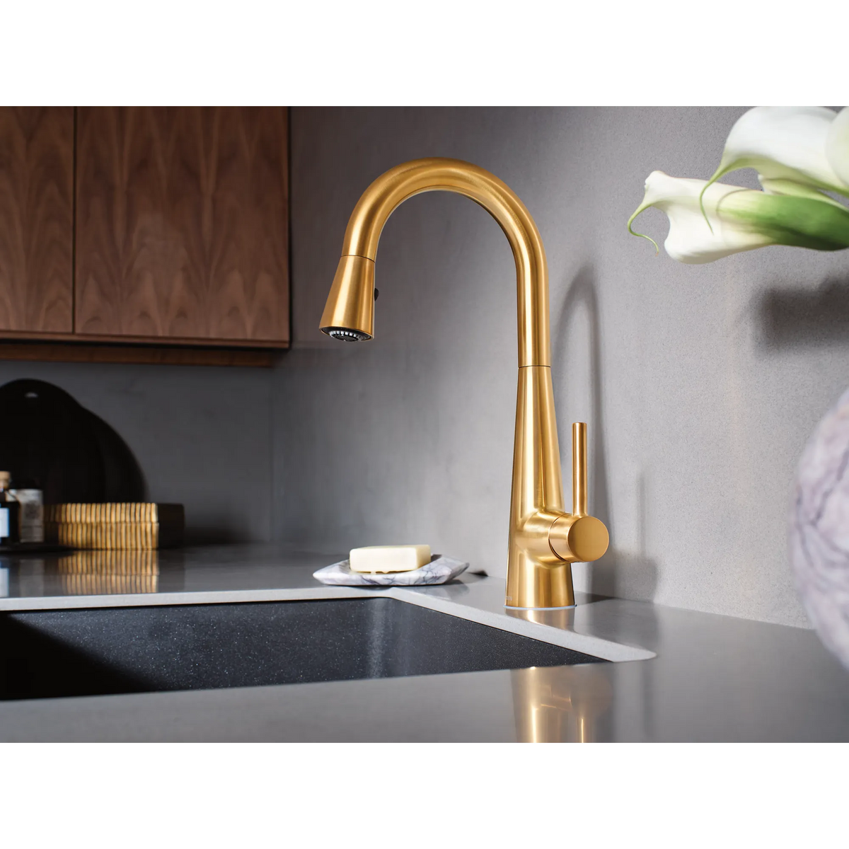 Moen Sleek Single-Handle Pulldown Bar Faucet 7664 in Brushed Gold (7664BG) - view 5