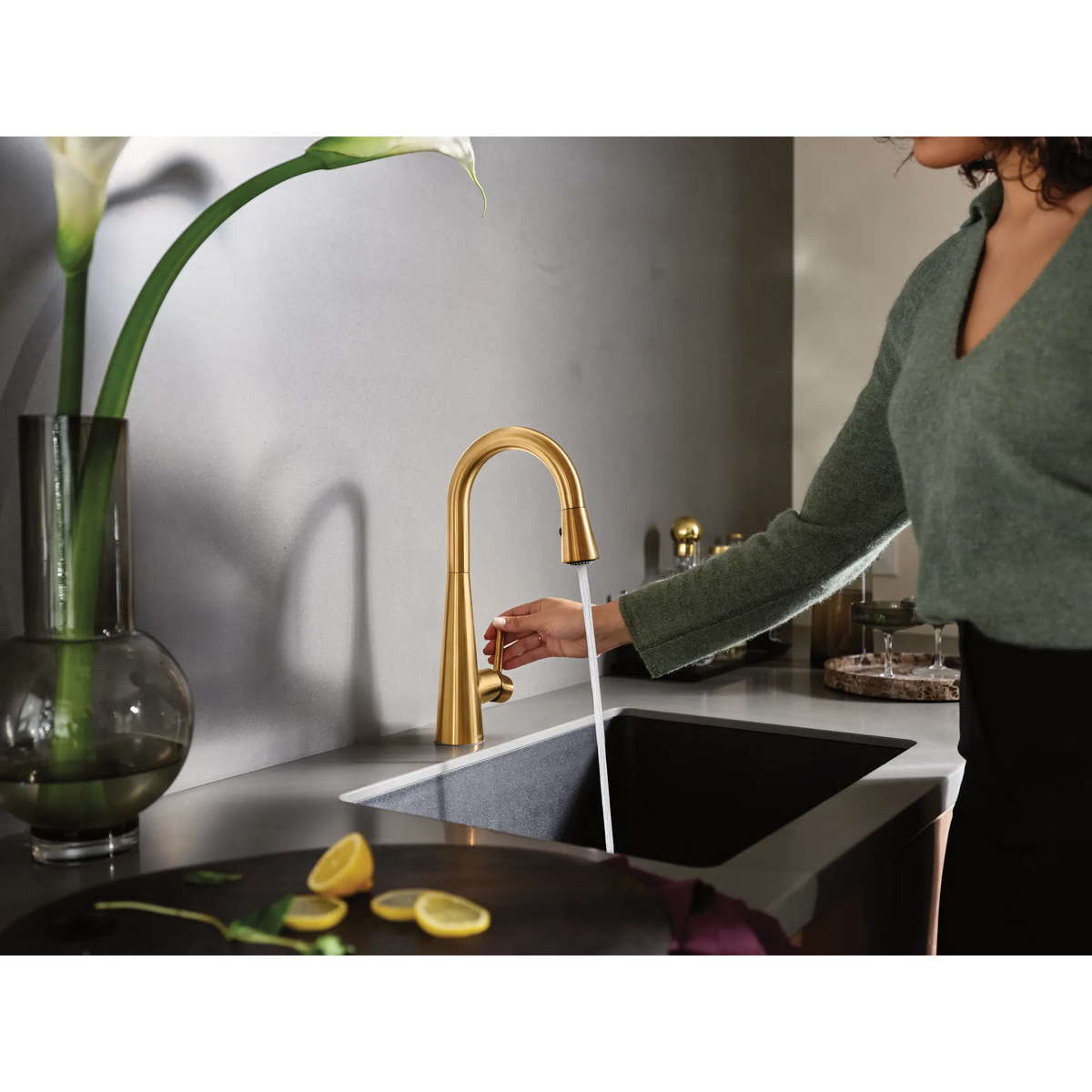 Moen Sleek Single-Handle Pulldown Bar Faucet 7664 in Brushed Gold (7664BG) - view 7
