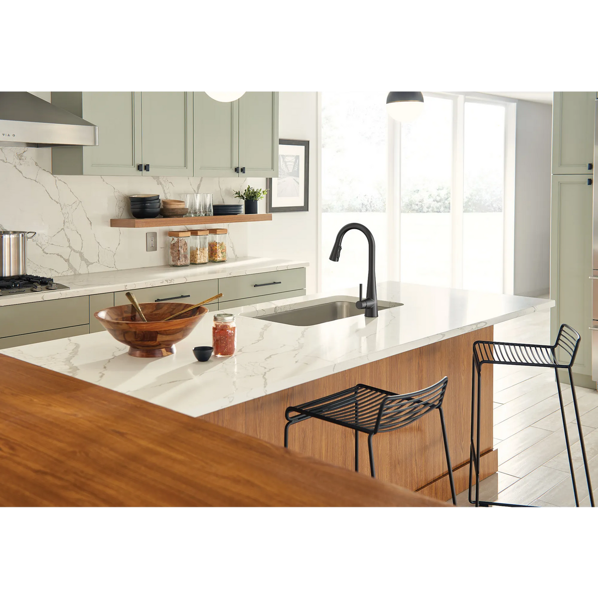 Moen Sleek Single-Handle High-Arc Pulldown Kitchen Faucet 7864 in Matte Black (7864BL) - view 3