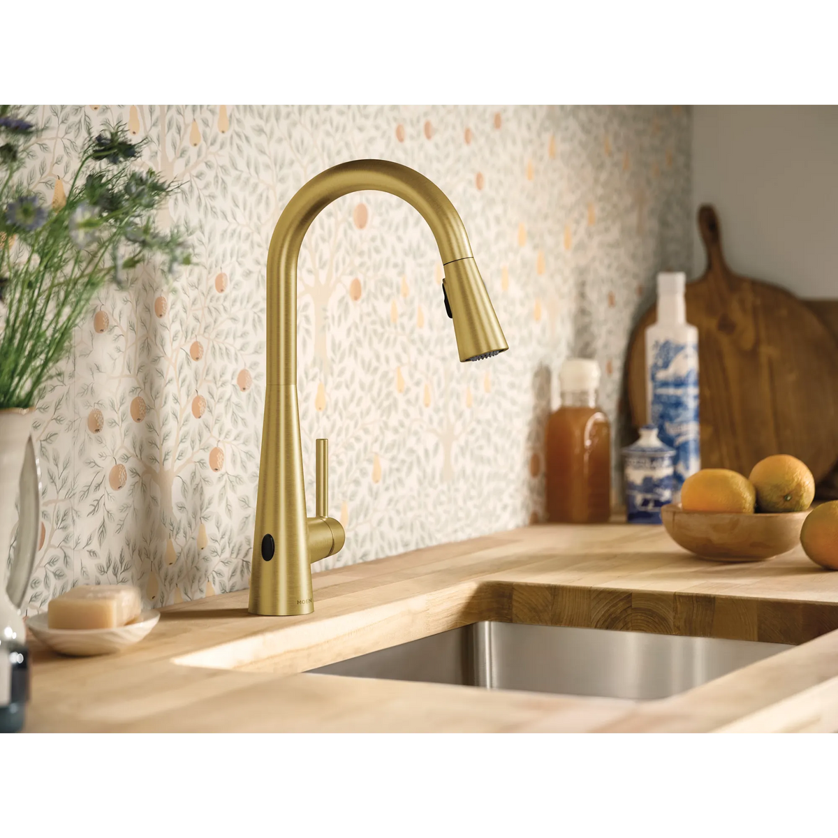 Moen Sleek MotionSense Wave Single-Handle High-Arc Single-Sensor Pulldown Kitchen Faucet 7864EW in Brushed Gold (7864EWBG) - view 4