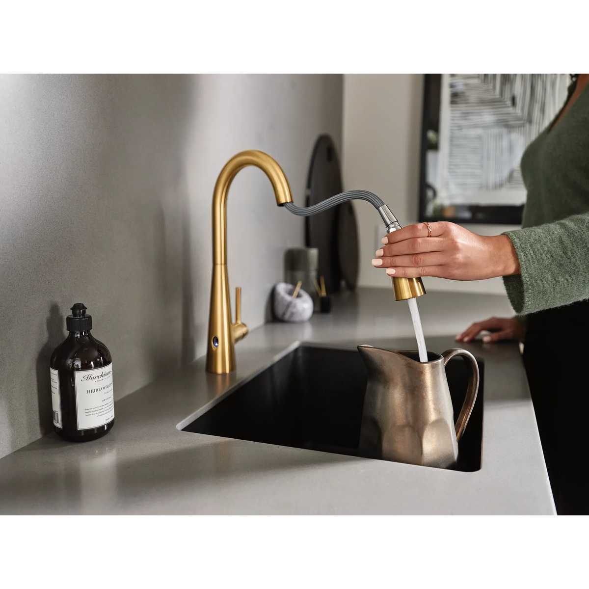 Moen Sleek MotionSense Wave Single-Handle High-Arc Single-Sensor Pulldown Kitchen Faucet 7864EW in Brushed Gold (7864EWBG) - view 8