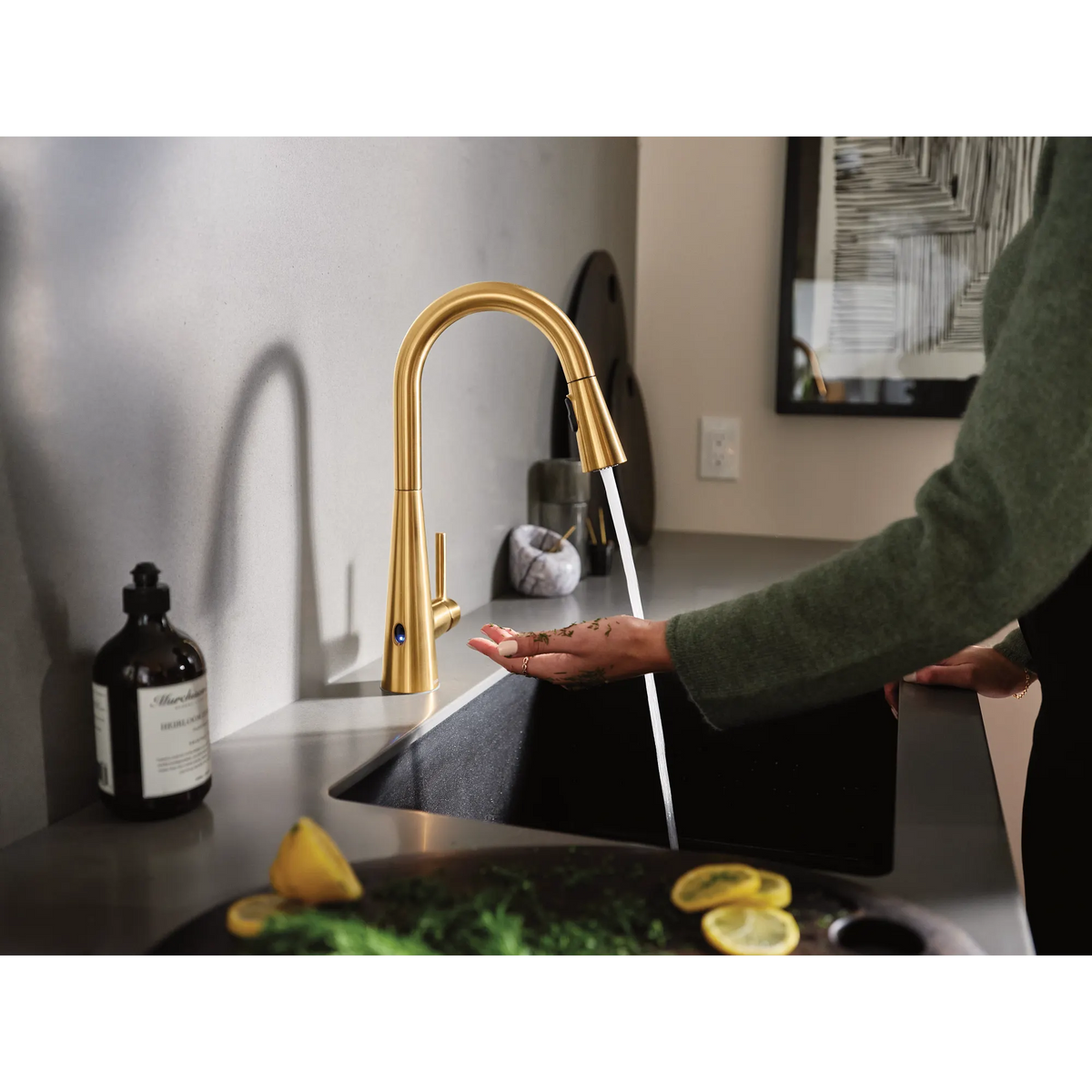 Moen Sleek MotionSense Wave Single-Handle High-Arc Single-Sensor Pulldown Kitchen Faucet 7864EW in Brushed Gold (7864EWBG) - view 10