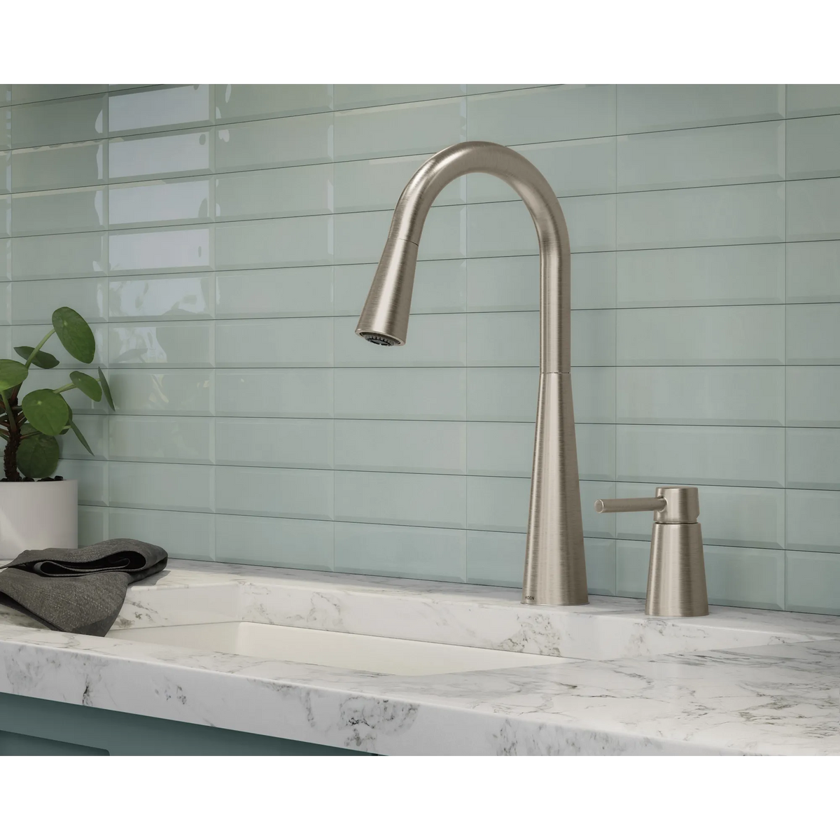 Moen Sleek Single-Handle Pulldown Kitchen Faucet 7871 in Spot Resist Stainless (7871SRS) - view 3