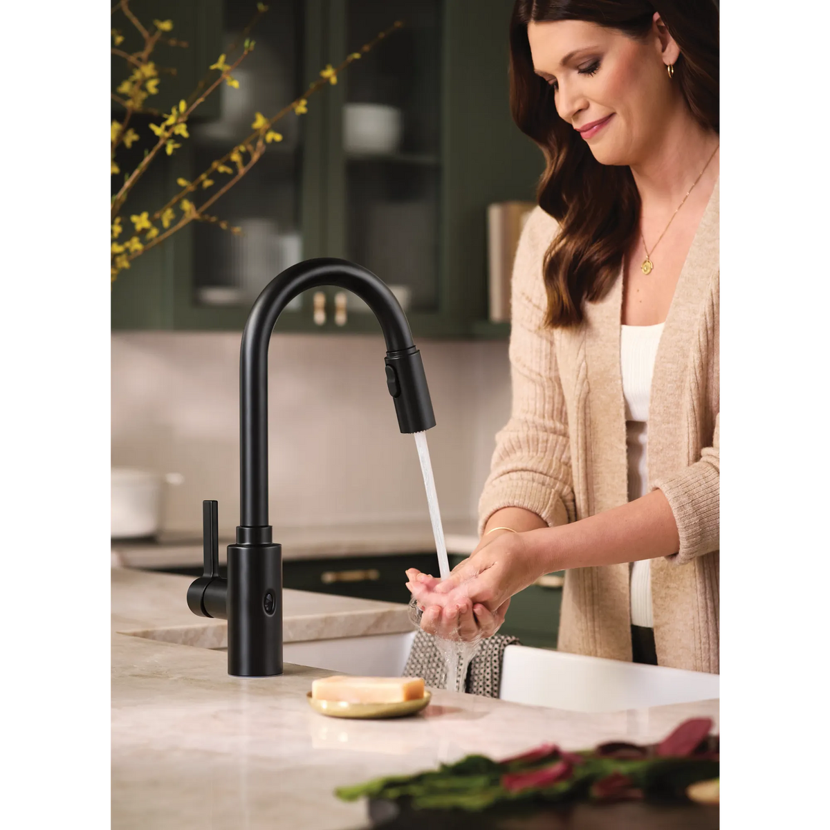 Moen Genta LX MotionSense Wave Single-Sensor Single-Handle High-Arc Pulldown Kitchen Faucet 7882EW in Matte Black (7882EWBL) - view 15