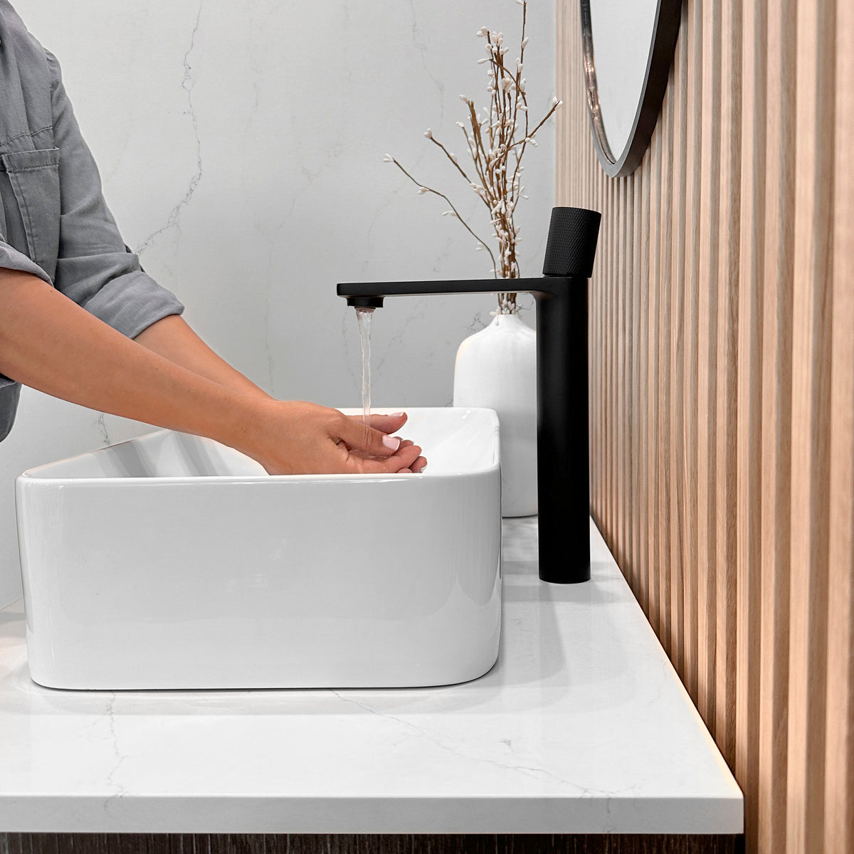 Stylish Nessa Single Handle Vessel Bathroom Faucet B-122N