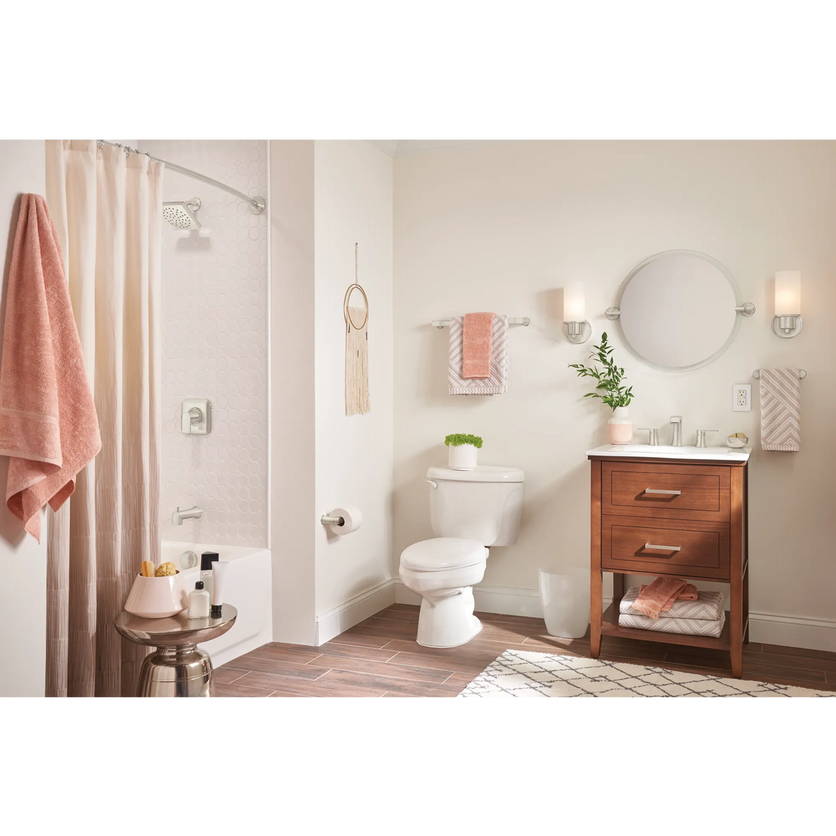 Moen Genta LX 24" Towel Bar BH3824 in Chrome (BH3824CH) - view 3