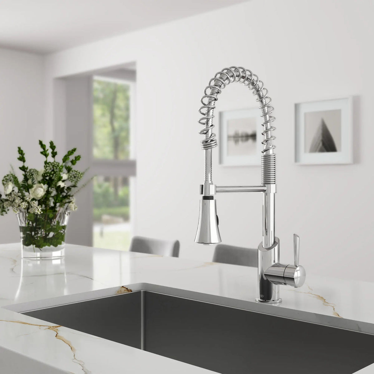 DXV Fresno Single Handle Culinary Kitchen Faucet with Lever Handle in Polished Chrome (D35403350.100)