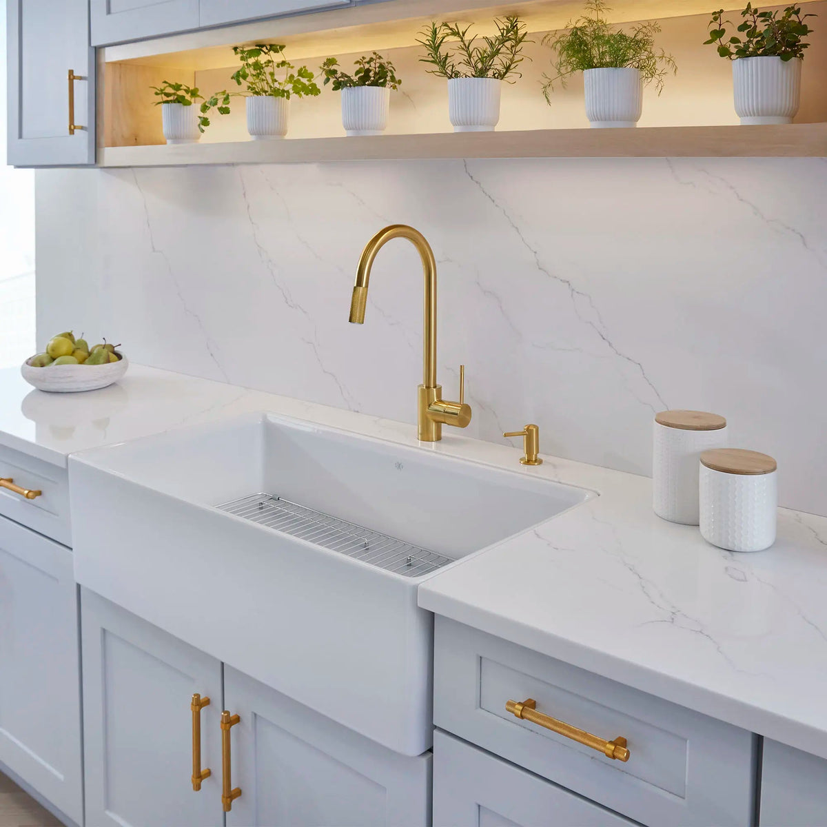 DXV Etre Single Handle Pull-Down Kitchen Faucet with Lever Handle in Satin Brass (D35404300.427) - view 4