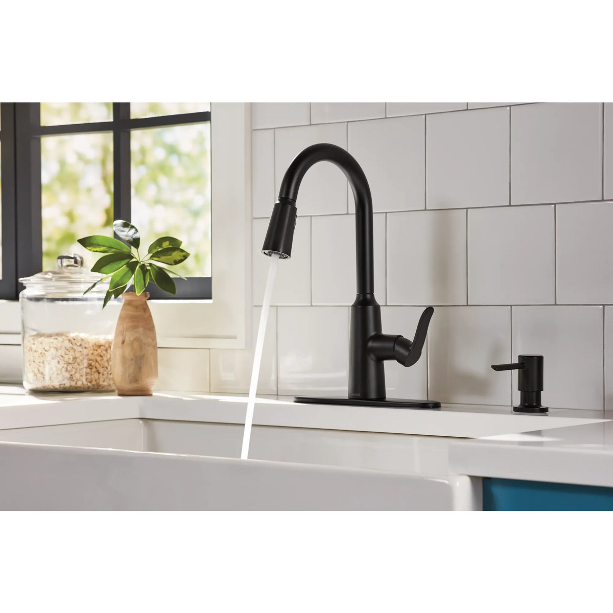 Moen Edwyn Single-Handle High-Arc Pulldown Kitchen Faucet 87028 in Matte Black (87028BL) - view 5