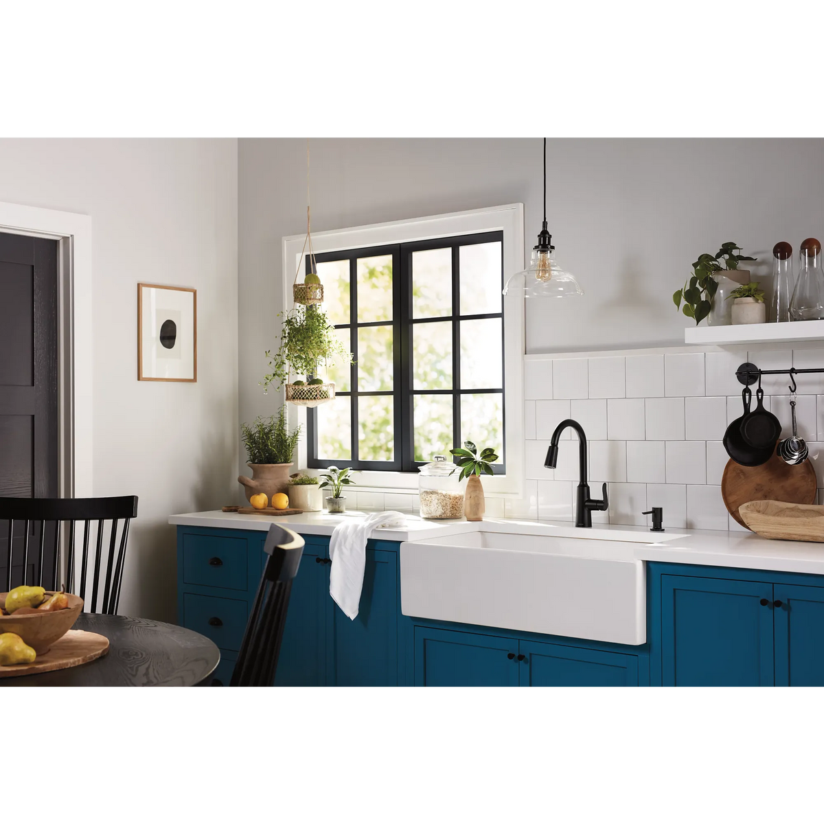 Moen Edwyn Single-Handle High-Arc Pulldown Kitchen Faucet 87028 in Matte Black (87028BL) - view 7