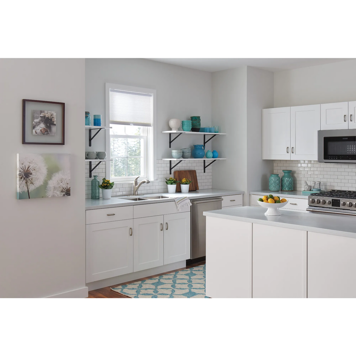 Moen Medina Single-Handle Pullout Kitchen Faucet 87039 in Spot Resist Stainless (87039SRS) - view 3