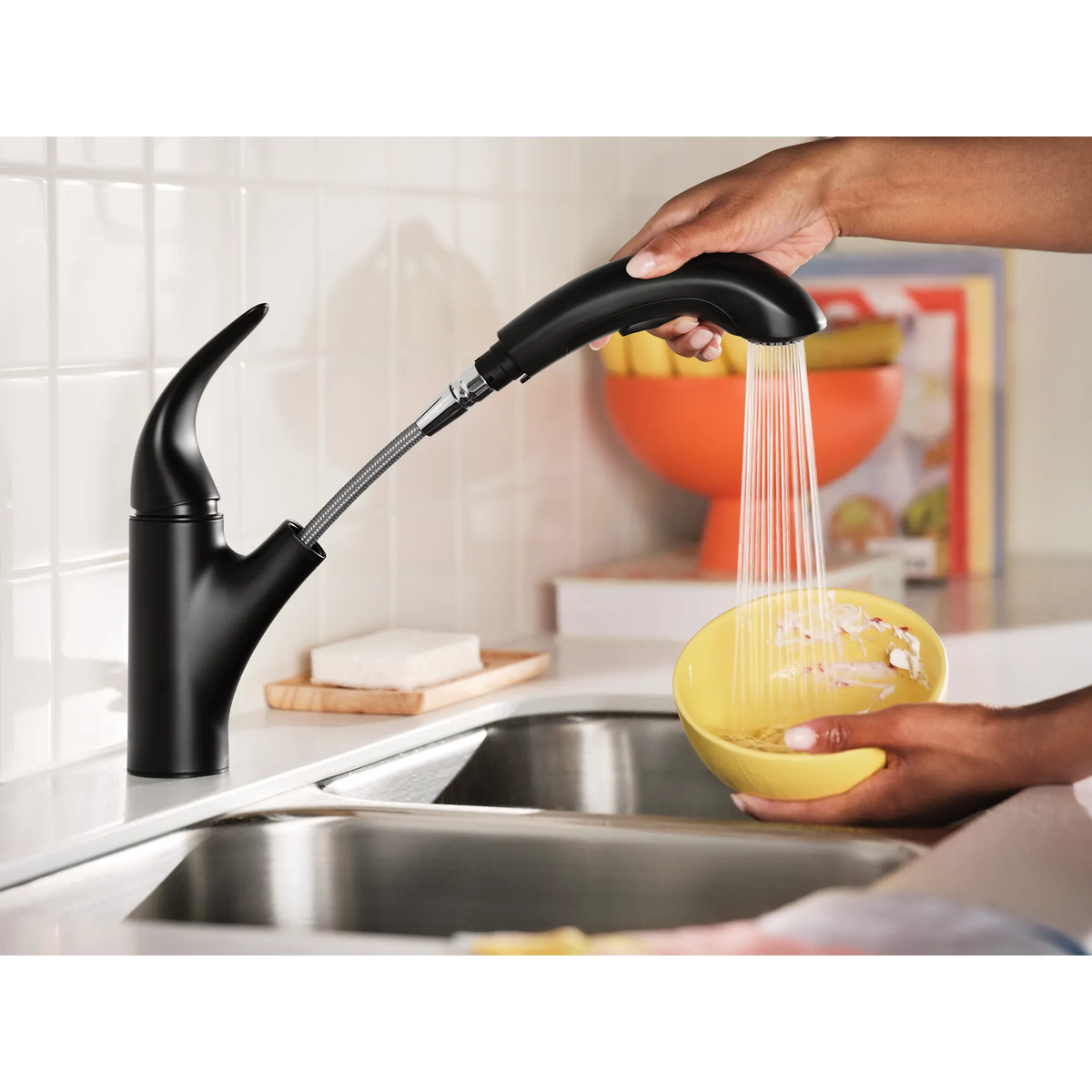 Moen Medina Single-Handle Pullout Kitchen Faucet 87039 in Matte Black (87039BL) - view 13