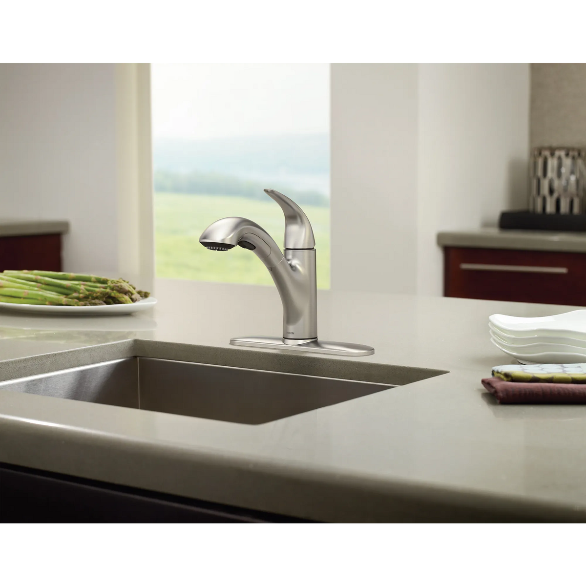 Moen Medina Single-Handle Pullout Kitchen Faucet 87039 in Spot Resist Stainless (87039SRS) - view 5