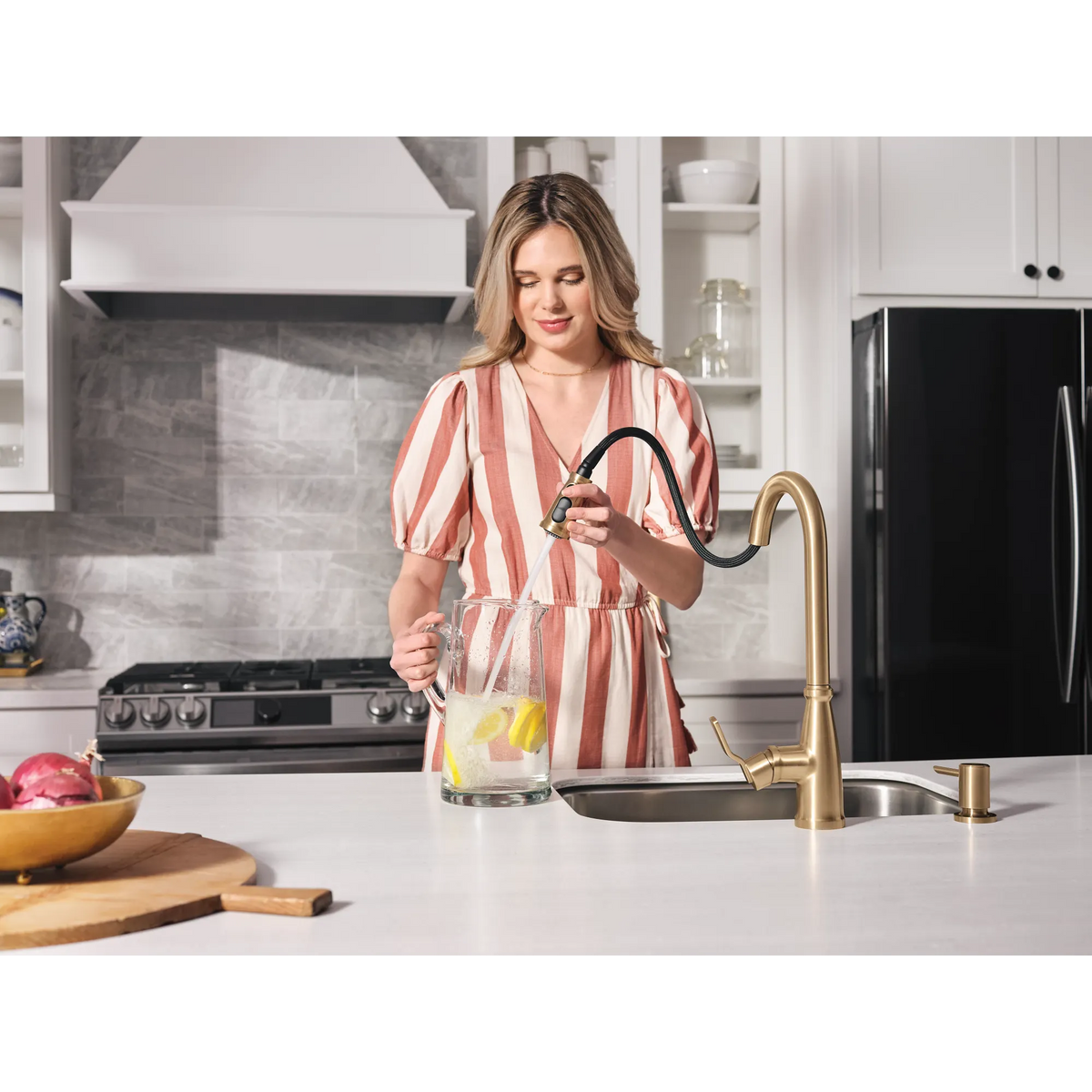 Moen Nolia Single-Handle High-Arc Pulldown Kitchen Faucet 87071 in Spot Resist Stainless (87071SRS) - view 11