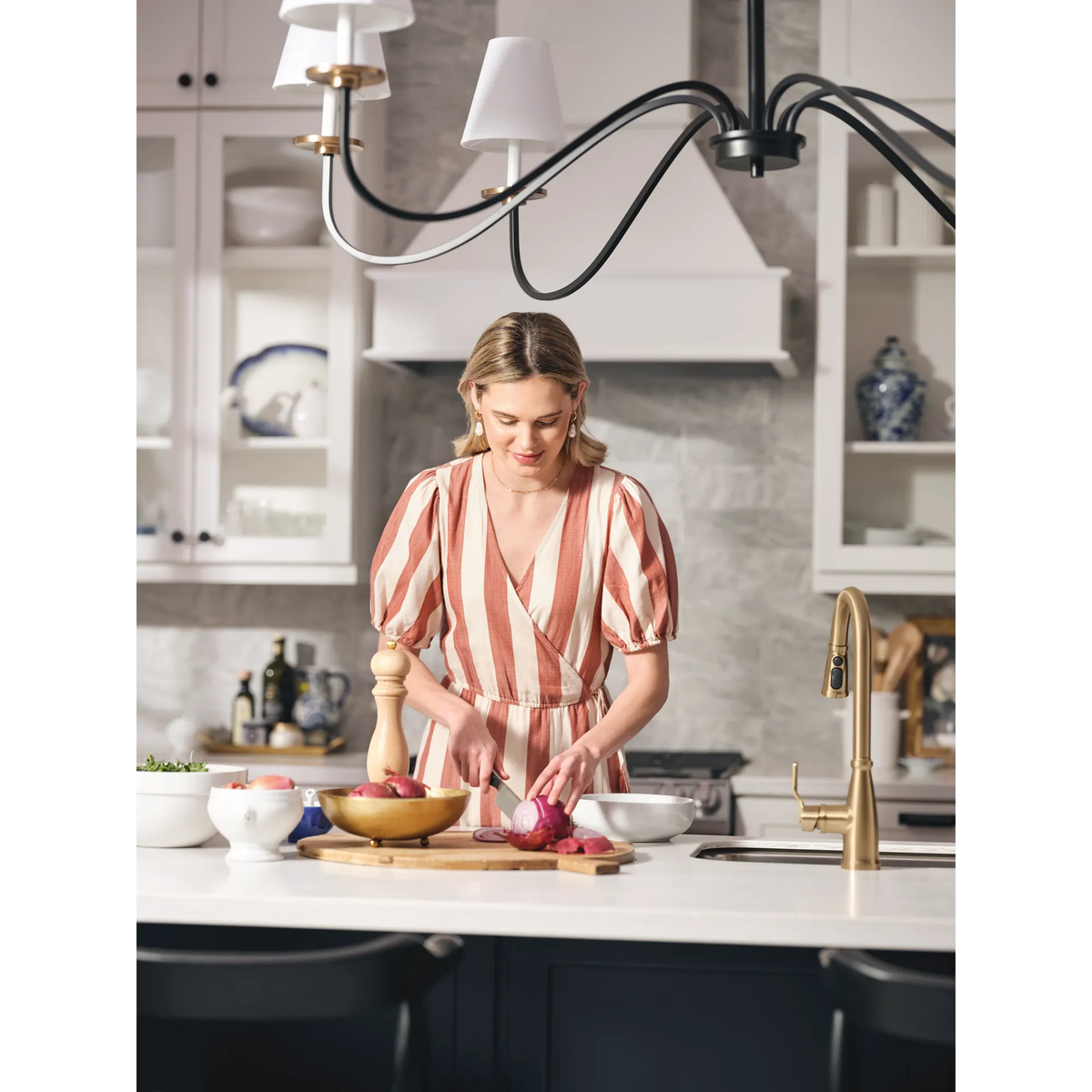 Moen Nolia Single-Handle High-Arc Pulldown Kitchen Faucet 87071 in Spot Resist Stainless (87071SRS) - view 12
